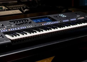 Yamaha Genos 76keys