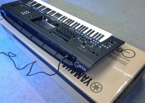 Yamaha Genos 76-Key, Yamaha PSR-SX900 ,Korg Pa4X 76 key, Korg PA-1000