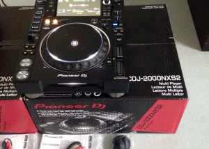 Pioneer CDJ-2000NXS2 / DJM-900NXS2 / Pioneer CDJ-3000/ Pioneer DJM-A9