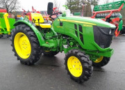 John Deere 3028EN