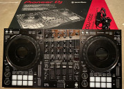 DJ (4a)