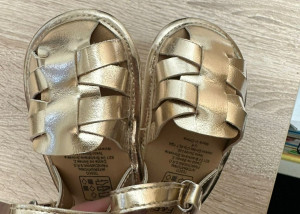 Detské topánočky sandálky  zlaté