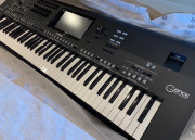 Yamaha Genos display mint